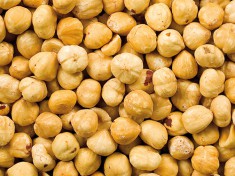 Haselnüsse Piemonte ganz 5x2kg - Beutel mit 2 Kilogramm